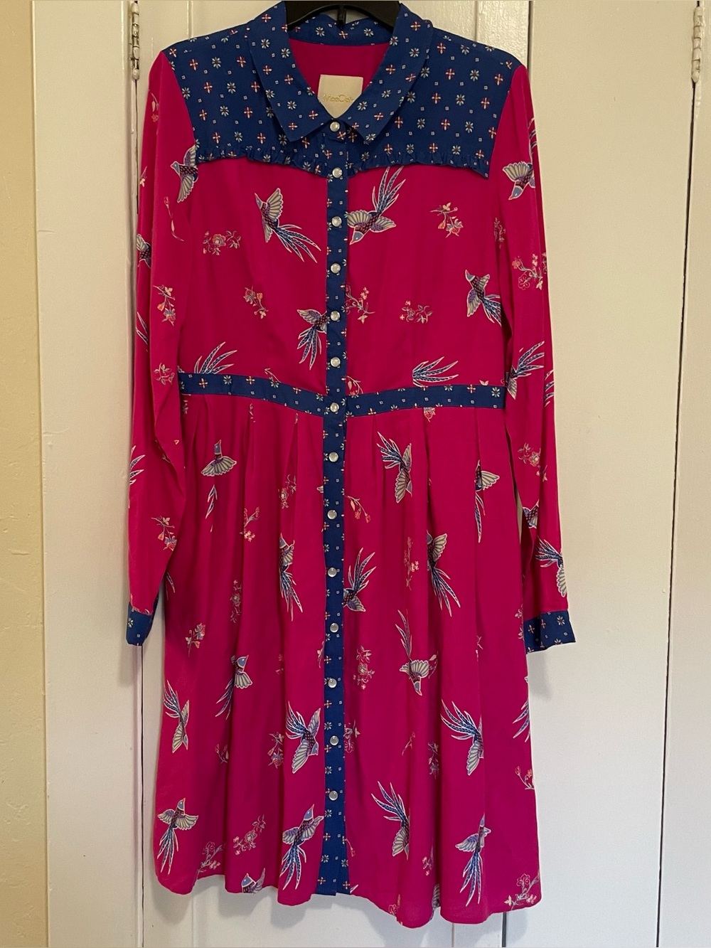 Modcloth Fuchsia Bird-Print Button-Front Dress with Navy Trim large